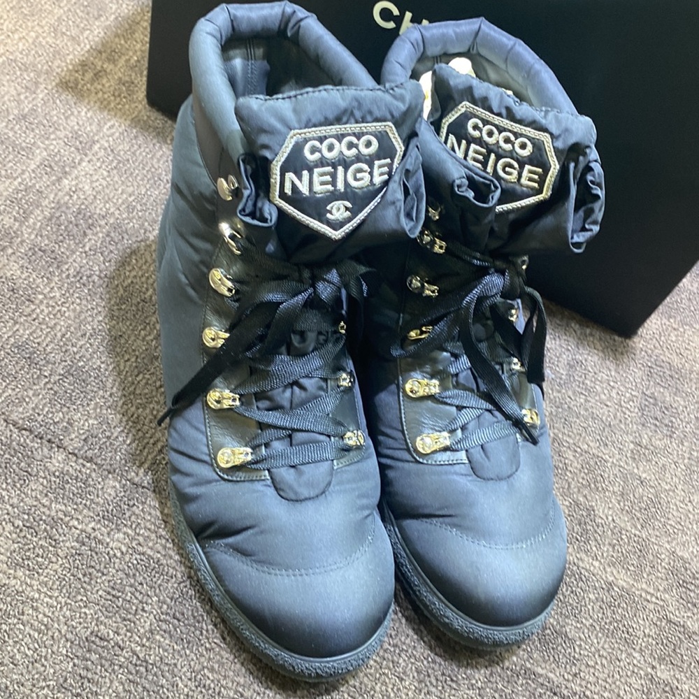 Chanel Puffer Boots Size 41.5